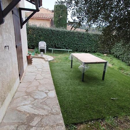 Appartement T2 Bas De Villa Avec Jardinet Au Calme Proche Mer La Seyne-sur-Mer Bagian luar foto