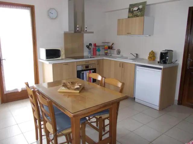 Appartement T2 Bas De Villa Avec Jardinet Au Calme Proche Mer La Seyne-sur-Mer Bagian luar foto