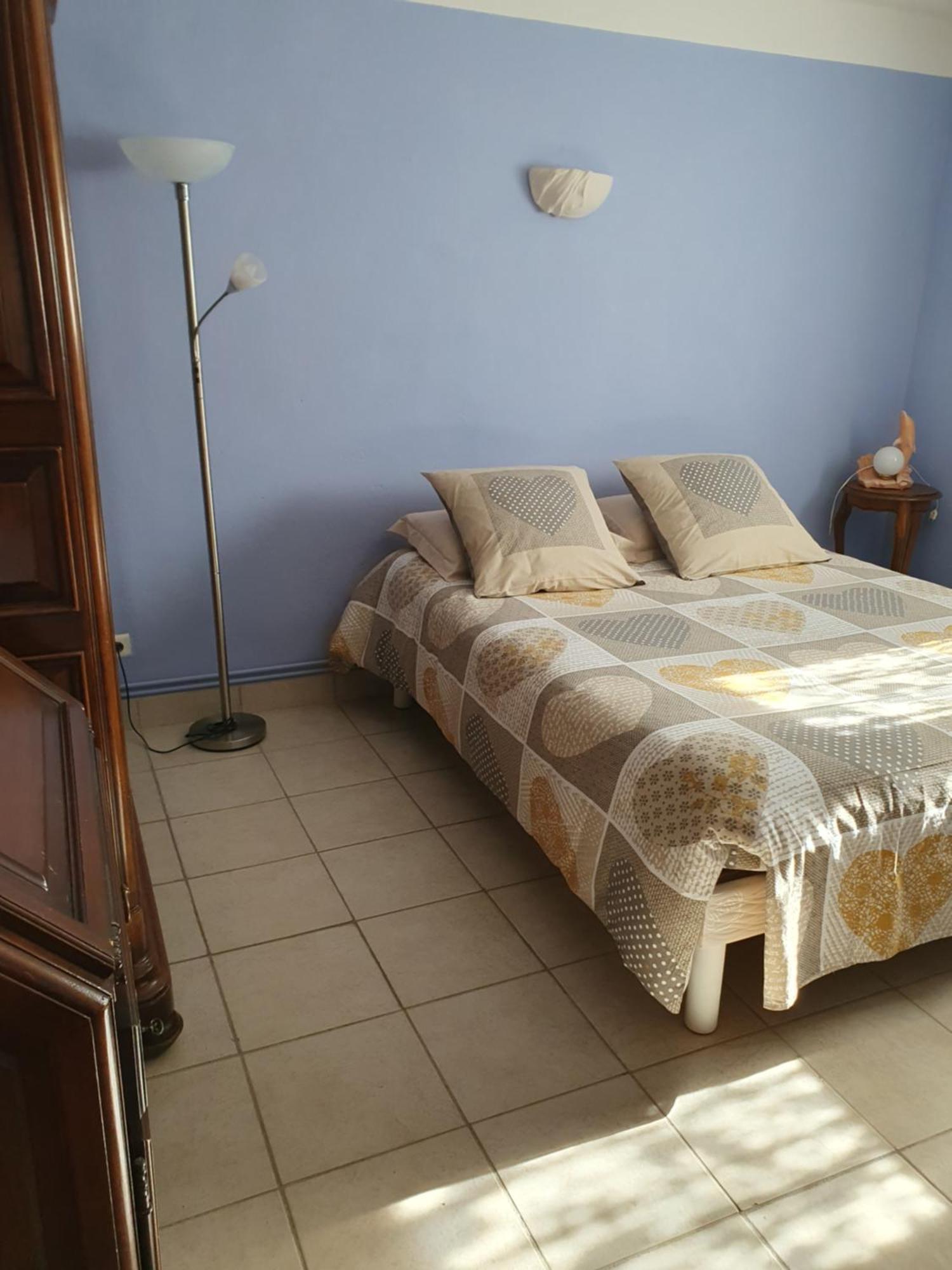 Appartement T2 Bas De Villa Avec Jardinet Au Calme Proche Mer La Seyne-sur-Mer Bagian luar foto